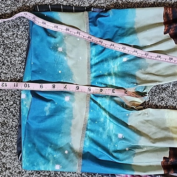 STUNNING TEEKI UNICORN AND ELEPHANT LEGGINGS - Picture 6 of 10